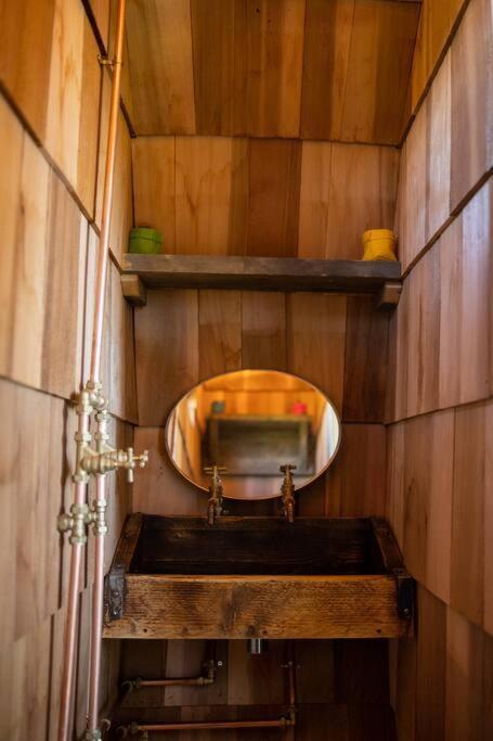 'Pipistrelle' Remote Off-Grid Micro Cabin Villa Седжфийлд Екстериор снимка